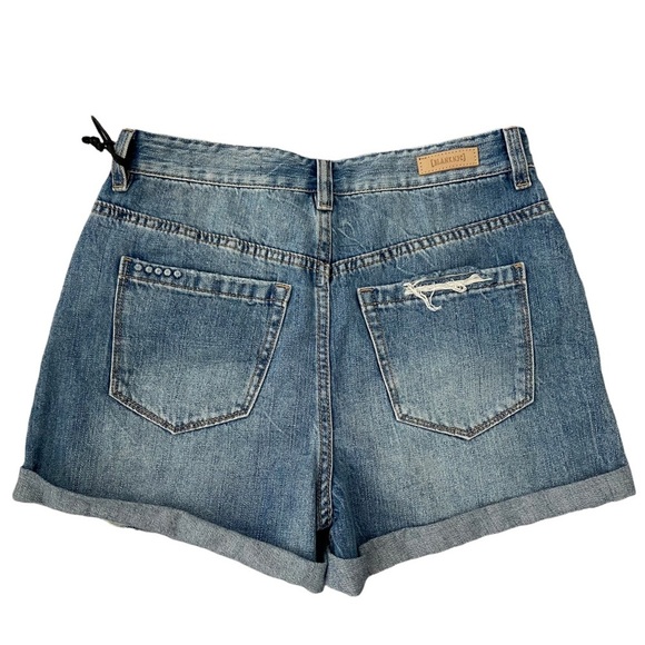 Blank NYC Loose Fit cuffed hems Distressed Denim Women's Shorts - Size 26 - Picture 3 of 8